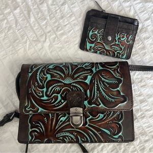 NWOT Patricia Nash Crossbody bag with matching card case.